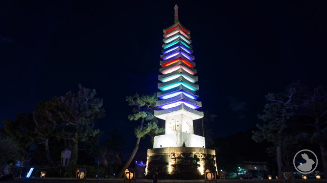 浮島十三重石塔