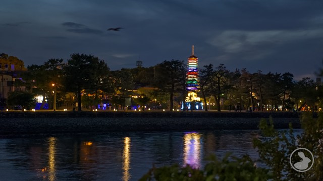 浮島十三重石塔