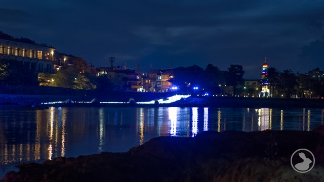 浮島十三重石塔